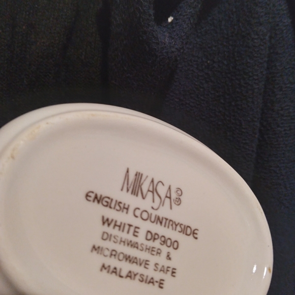 Mikasa English countryside fine china small server - Picture 2 of 4